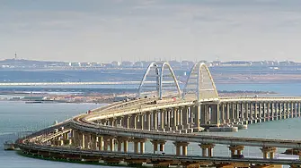 Двама души са загинали при извънредната ситуация на Кримския мост