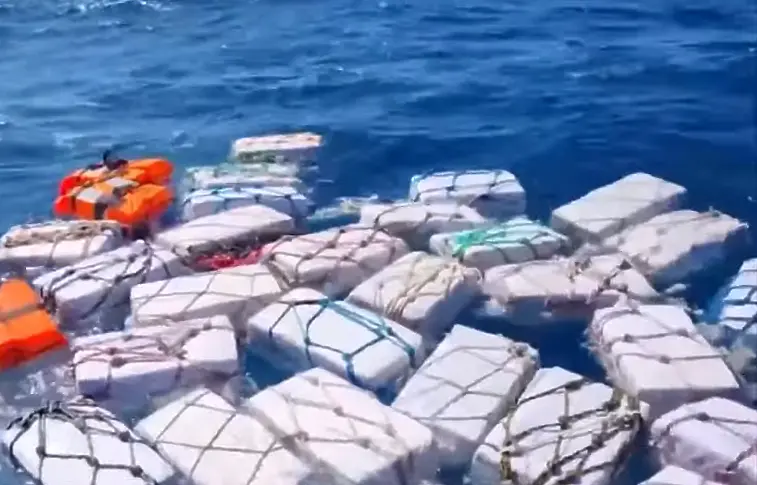 Италианската полиция залови над 5,3 тона кокаин при операция в Средиземно море