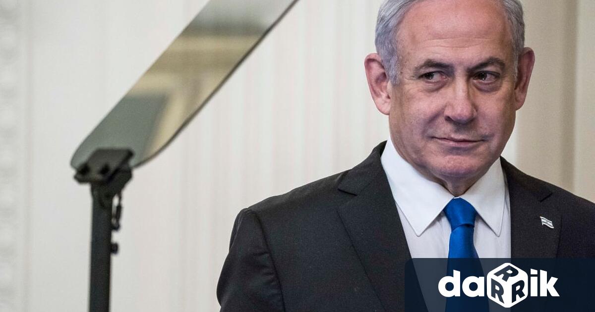 Премиерът на Израел Бенямин Нетаняху е бил откаран в болница