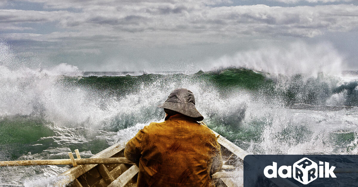 Австралийският моряк спасен от мексикански рибарски кораб след като прекара
