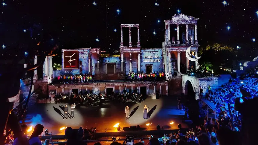 „Галерия под звездите“ представят до Римския стадион