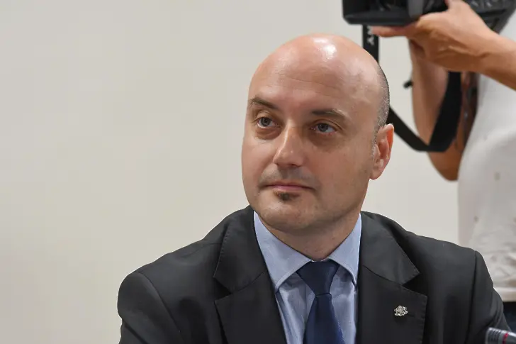 ВАС остави без разглеждане жалбата на министъра на правосъдието срещу Сарафов