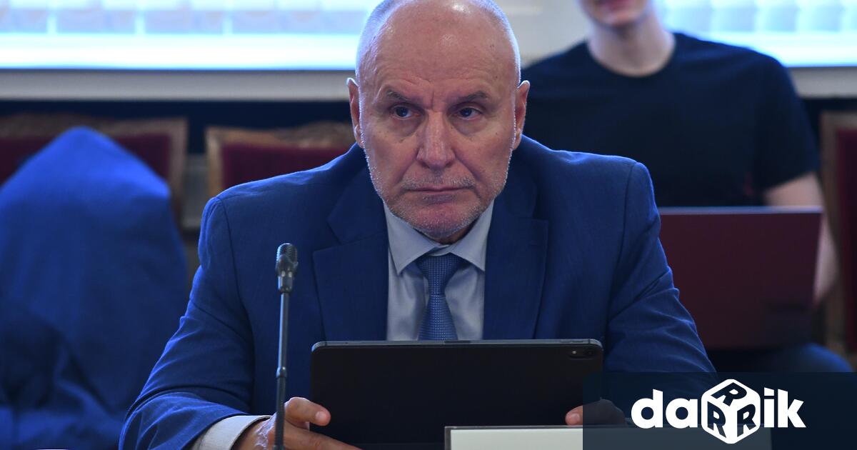 Депутатите преизбраха досегашния управителна Българската народна банка Димитър Радев за