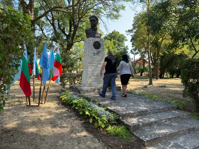 186 години от рождението на Васил Левски отбелязаха в Каварна и Генерал Тошево