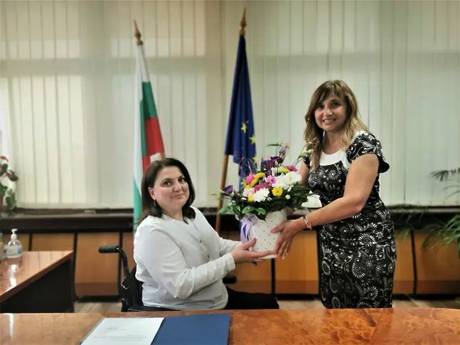 Новият областен управител на област Плевен Виолета Иеремиева и заместникът й Николай Абрашев встъпиха в длъжност