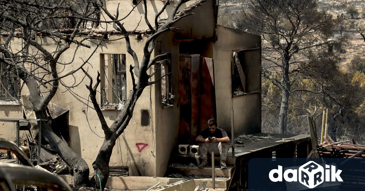 Всички пожари бушуващи в различни райони на Гърция са поставени