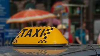 22-годишен шофьор на такси от Враца е с бързо производство - полицията откри канабис в колата му