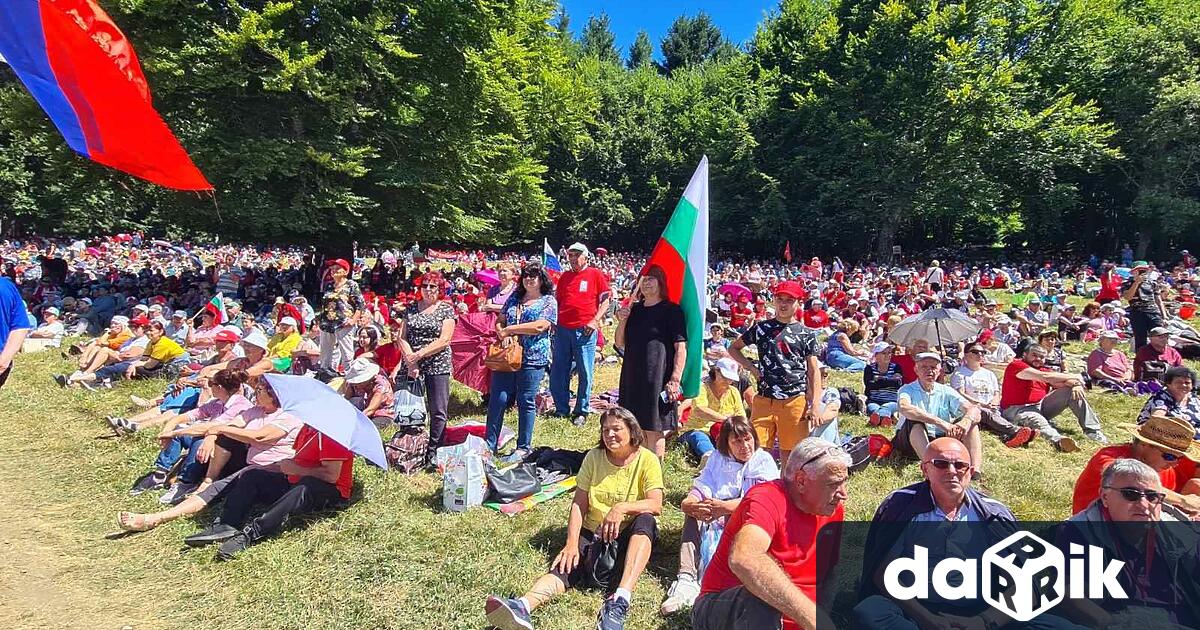 Социалисти от област Кюстендил се включиха в традиционният митинг събор Бузлуджа