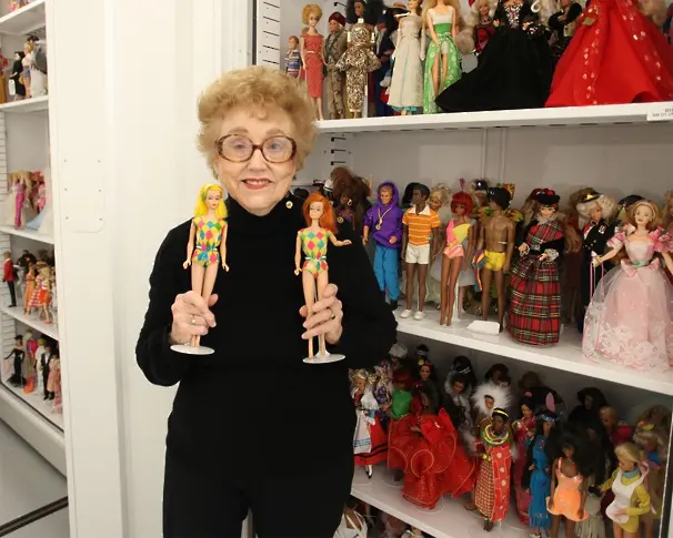 Кой облича куклата Барби в продължение на 36 години