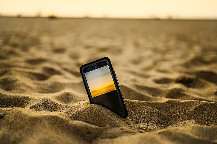 Как да предпазим телефона си от прегряване в жегите?