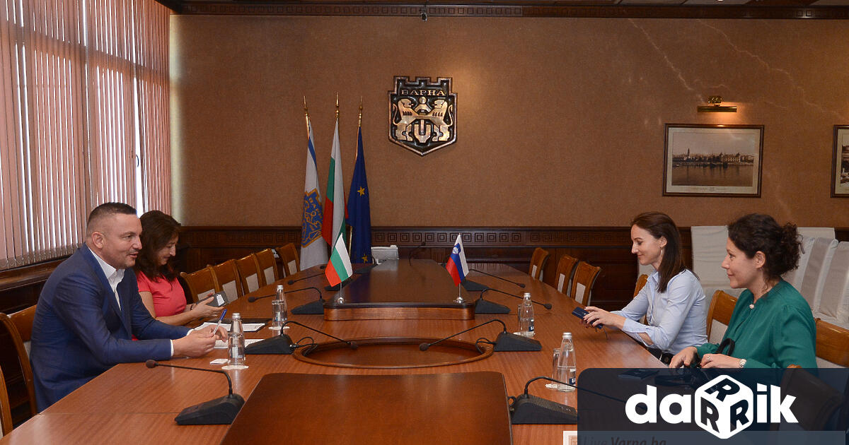 Кметът на Варна Иван Портних се срещна с посланика на