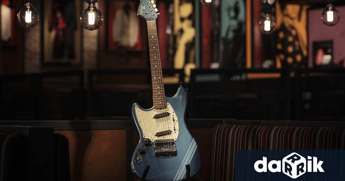 Електрическа китара на Кърт Кобейн ще бъде предложена на търг