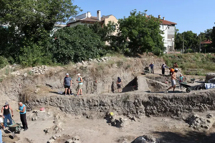 Започнаха най-големите разкопки на римския град Бонония