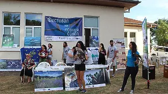 Шестият “Фестивал на ловния сокол” събра за пореден път десетки гости в старозагорското село Малко Кадиево