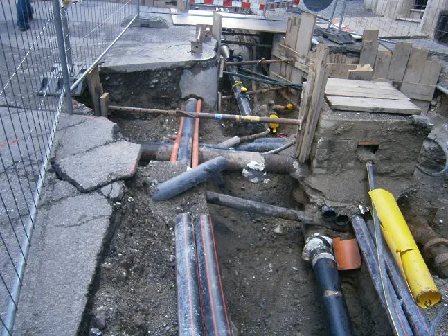 До 18-ти август ще продължат дейностите по реконструкцията на водопровод в ж.к. „Сторгозия“ 