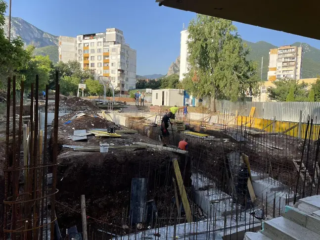 Започна строителството на допълнителен корпус на Математическата гимназия във Враца