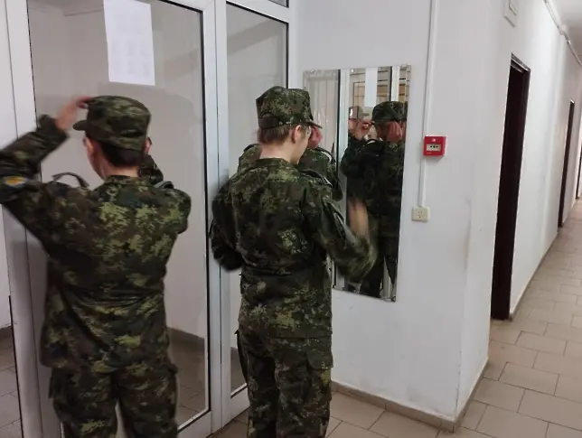 ВВВУ „Георги Бенковски“ прие 77-я си випуск