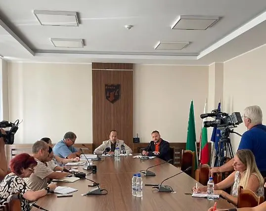 Кметът на Враца:  Ще съумеем да намерим необходимия кадрови потенциал и детското отделение да започне работа от 1 септември