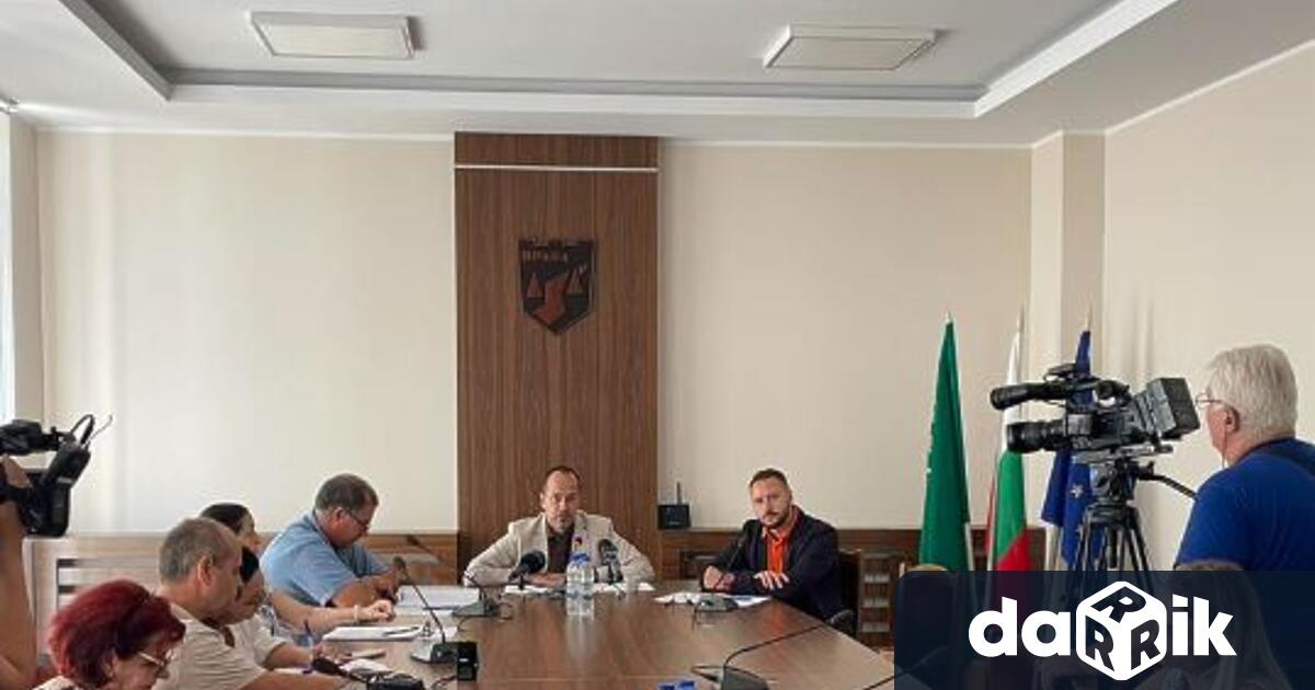Кметът на Община Враца заяви че от 1 септември в
