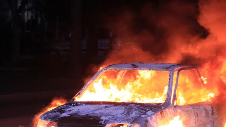Запалиха автомобилът на известен сръбски готвач в Монтана