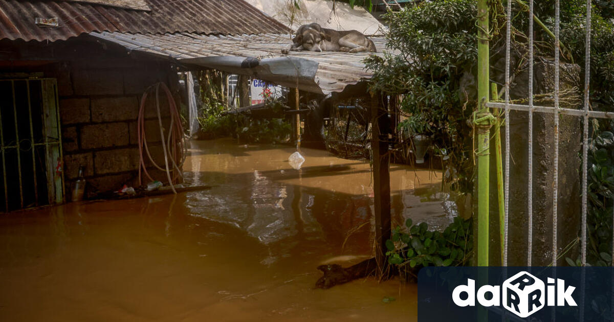 Пореден тайфун връхлетя Филипините и причини наводнения Засега няма данни