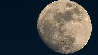 Индийският луноход „Прагиян” се придвижва самостоятелно на лунната повърхност