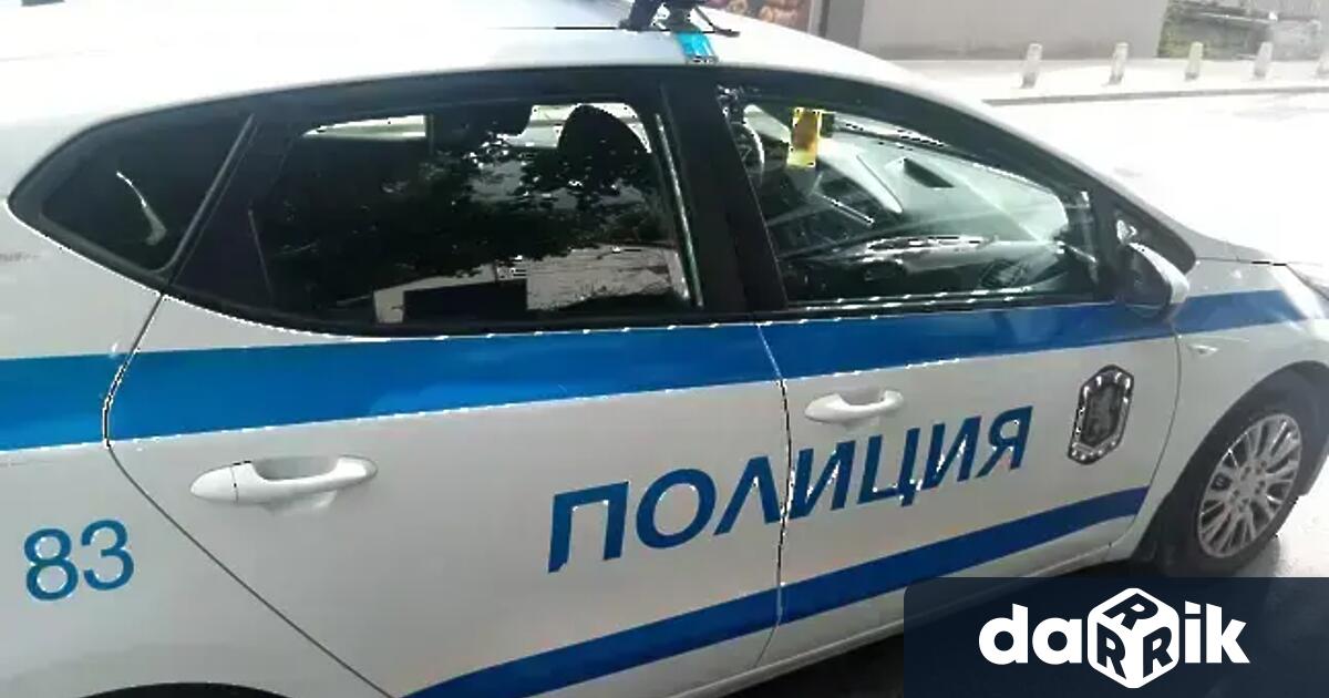 59 годишен мъж от Казанлък е задържан от полицията за домашно