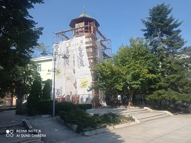 Реновират старата часовникова кула в Сливен