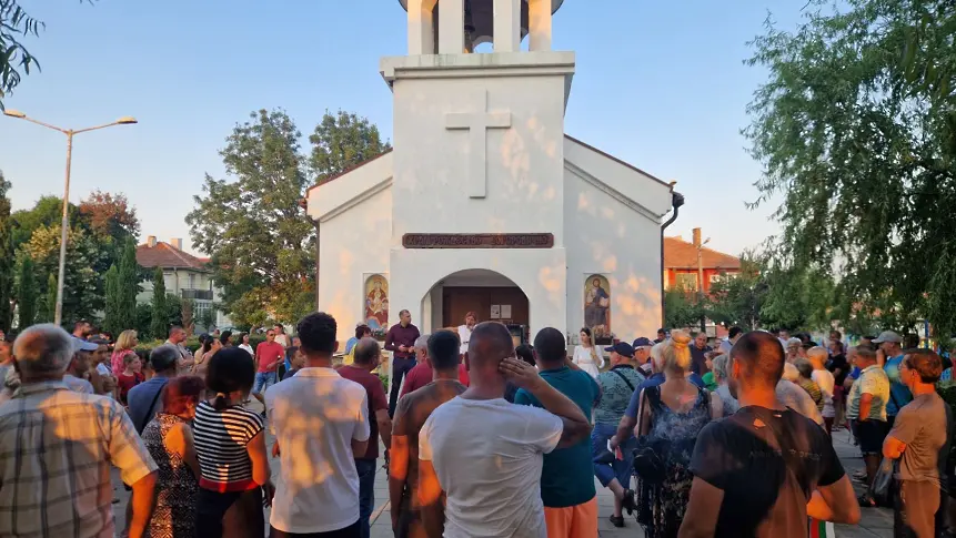 Жителите на Долно Езерово обявиха безсрочни протести