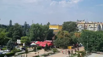 Изследват въздуха в Асеновградско заради горските пожари в землището на Хвойна