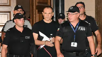 Прокуратурата назначи охрана на Васил Божков и семейството му