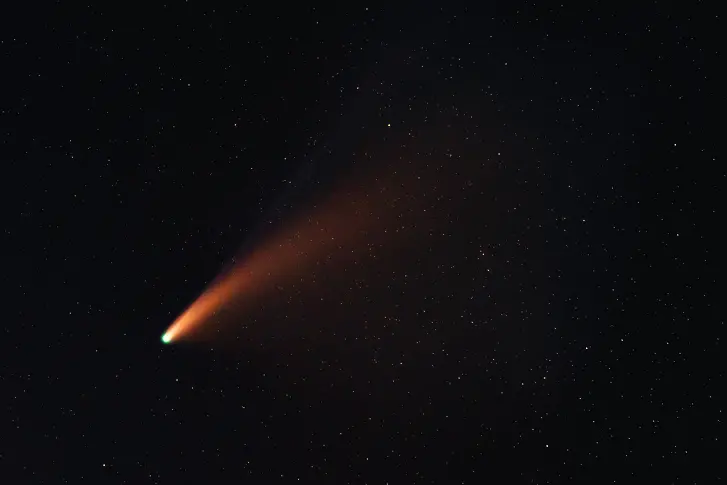 Любителите астрономи могат да наблюдават новооткрита комета