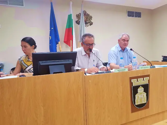 ПГ по механоелекротехника в Плевен ще ползва временно сградата на бившето училище „Никола Й. Вапцаров“