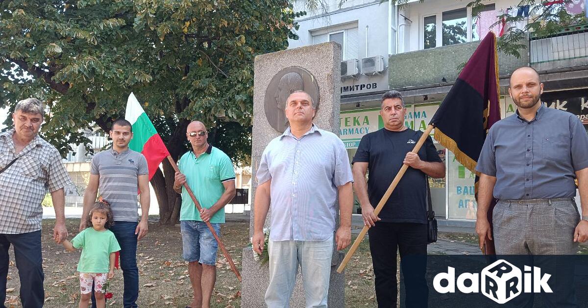 Членове и симпатизанти на ВМРО се събраха пред Паметна плоча