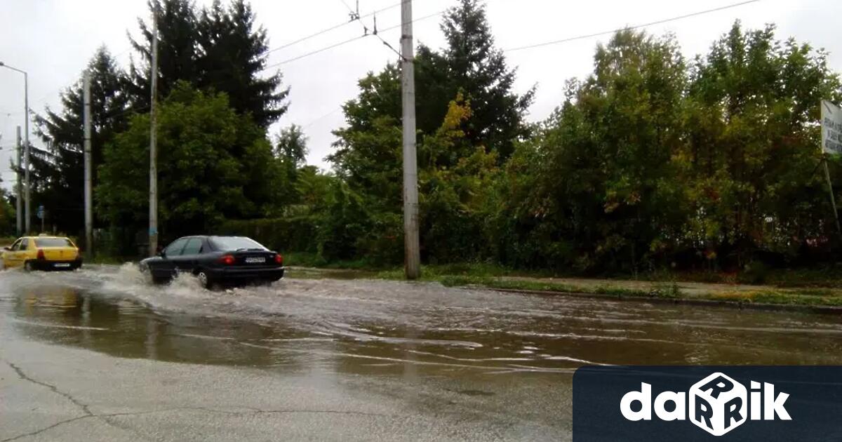 Значителни количества валежи са паднали в с. Кости, община Царево