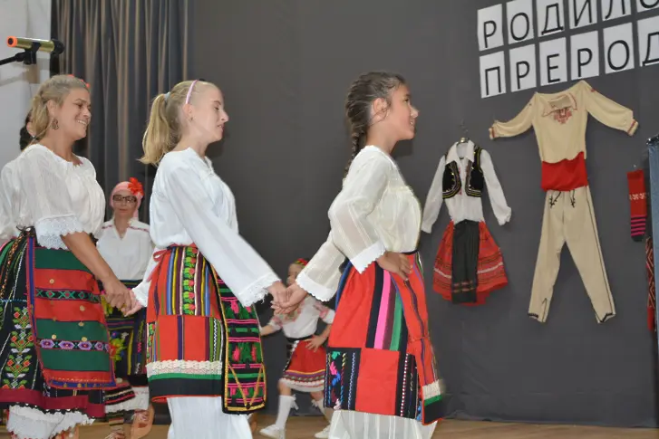 Най-младият фестивал в община Монтана  „Родило се - преродило“ събра хората в Горно Церовене