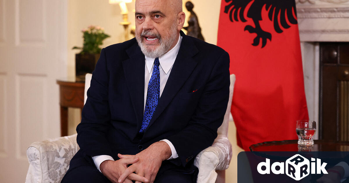 Албанският премиер Еди Рама обяви смяната на седем министри в