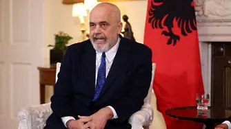 Aлбанският премиер Еди Рама смени седем министри
