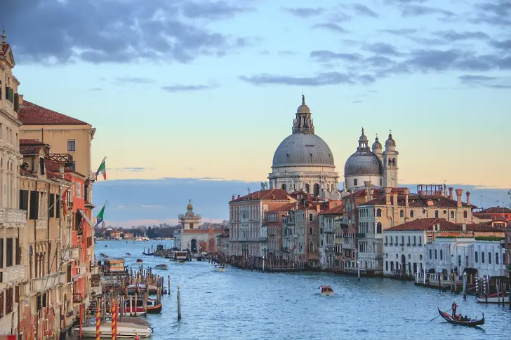 Пет евро вход: Откога Венеция ще таксува туристите