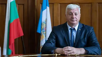 Приветствие на кмета Здравко Димитров по случай 6 септември