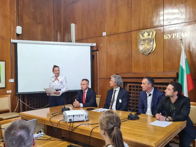 Първа континентална среща на лидерите в Ушу се състоя в Бургас