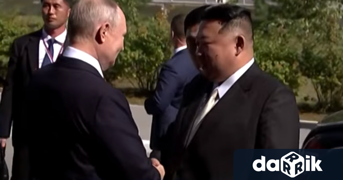 Руският президент Владимир Путин и севернокорейският лидер Ким Чен ун се