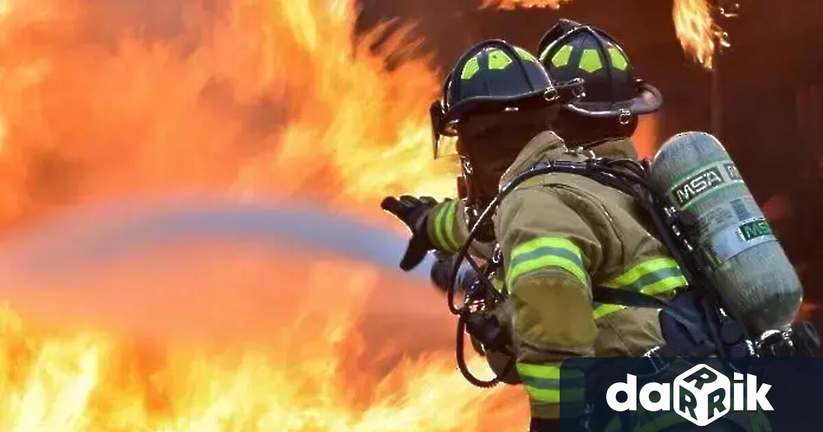 Четири пожара са потушени от екипи на противопожарните звена в