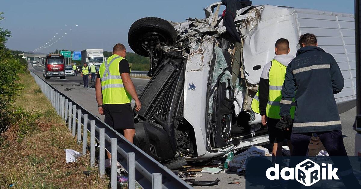 Мъж загина при тежка катастрофа тази сутрин на автомагистрала Марица