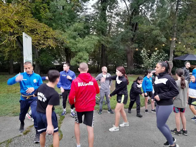 Плевенчани отбелязаха Европейската седмица на мобилността, въпреки проливния дъжд/СНИМКИ/