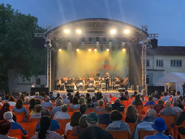 Завърши поредното издание на Брас бенд феста „От бай Дико до „Тико, тико…“/ВИДЕО-СНИМКИ/ 