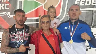 Братята Кристиян и Антон Димитрови със злато и сребро от ДЛШ по бокс