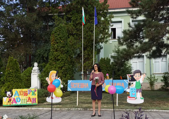 Новата учебна година беше официално открита във всички училища в община Левски