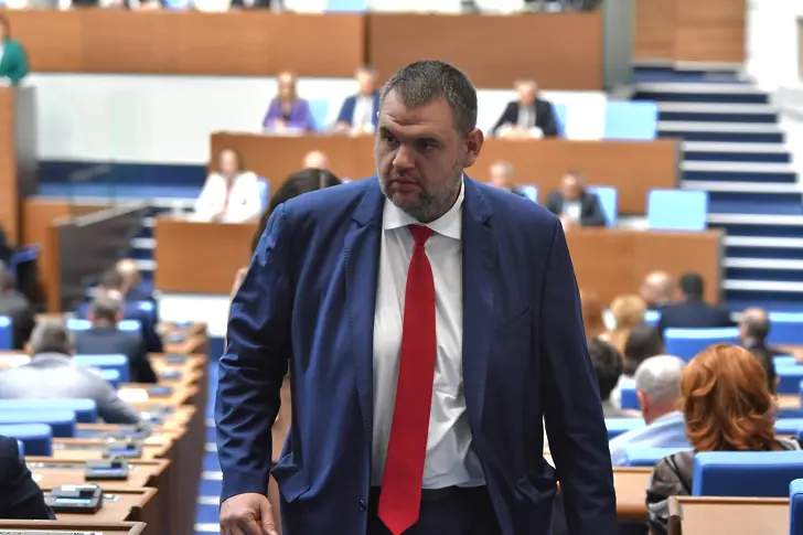 Пеевски: Нов Инспекторат към ВСС - след приемането на промените в Конституцията