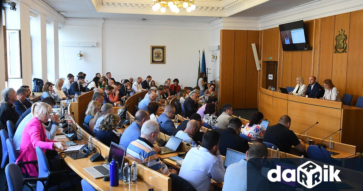 Вече два часаСтоличният общински съветобсъждабюджета на София за тази година